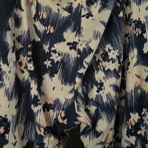 Time and Tru Blue and White Patterned Leggings